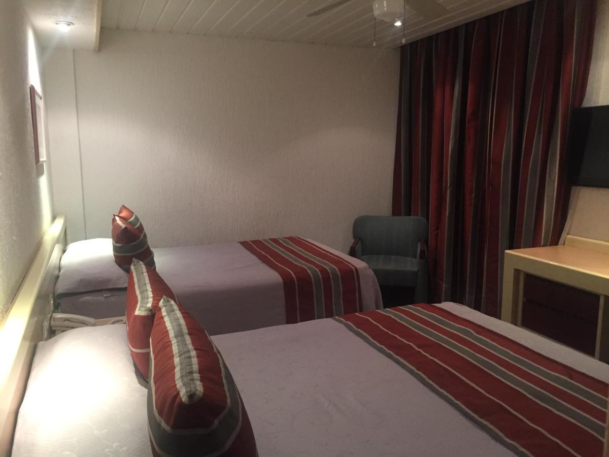 Habitación Triple Básica